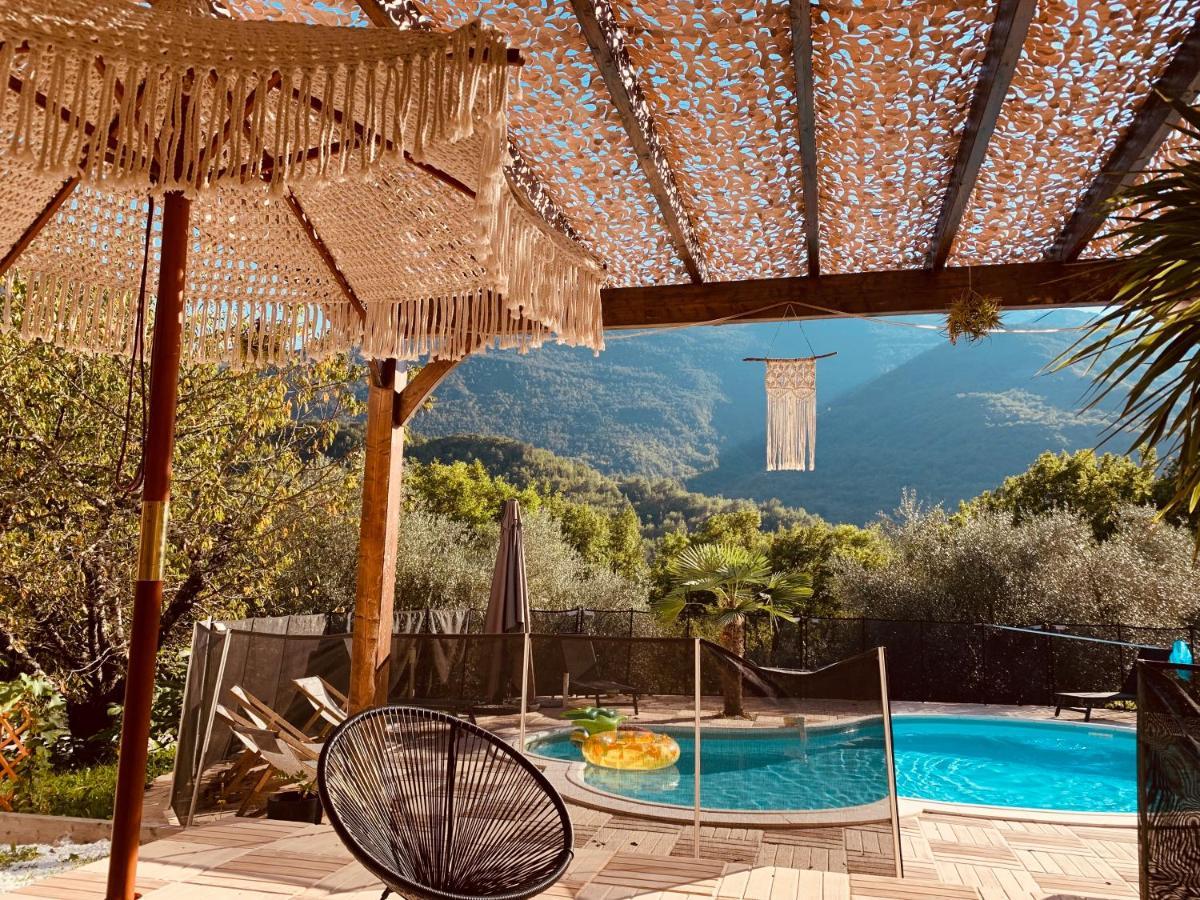 2P Au Coeur Des Montagnes Avec Piscine Chauffee Apartment Puget-Theniers Exterior photo